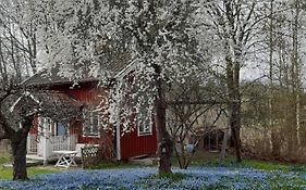 Röda Stugan På Slinken
